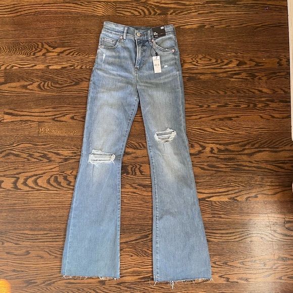 Express High Waisted Light Wash Ripped Flare Jeans 00R - Picture 3 of 10